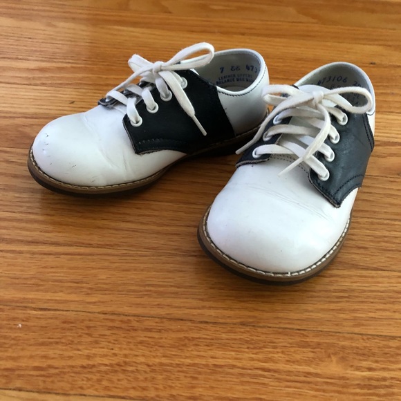 Vintage Stride Rite toddler shoes - Picture 2 of 8